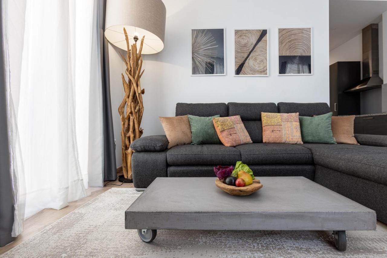 Pinzon Studios & Penthouse Alicante Exterior photo