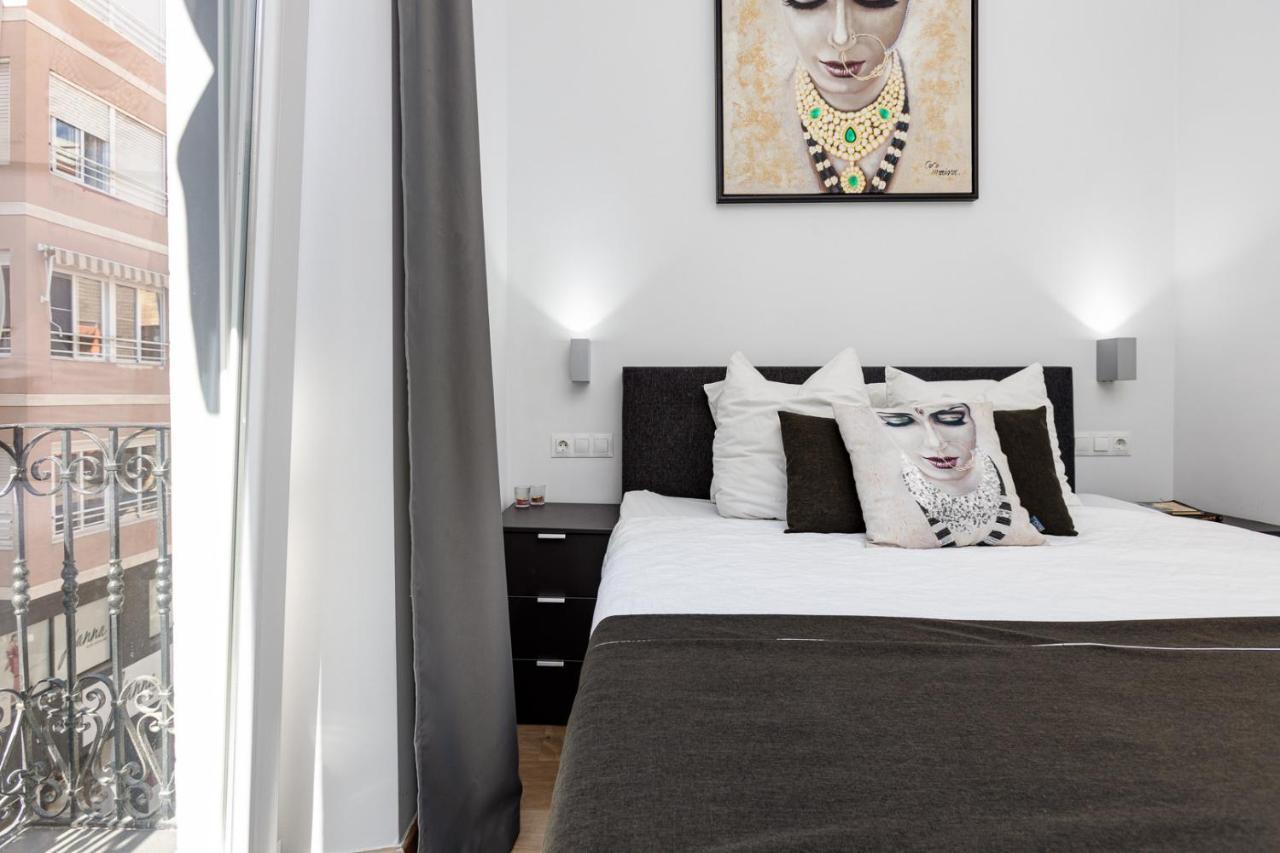 Pinzon Studios & Penthouse Alicante Exterior photo