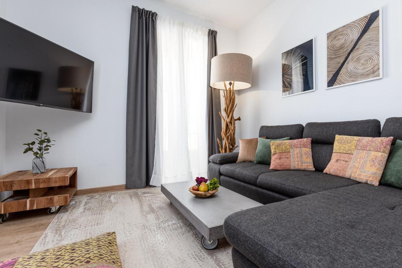Pinzon Studios & Penthouse Alicante Exterior photo